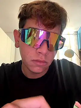 Snapshot of calleaaaa chatting on 10-24-25, 09:17 calleaaaa online show from 10-24-25, 09:17