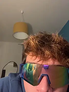 Snapshot of calleaaaa chatting on 11-24-25, 12:05 calleaaaa online show from 11-24-25, 12:05