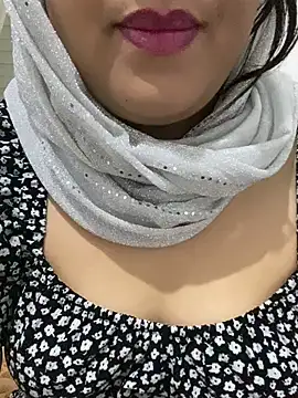 Snapshot of yassminsexy22 chatting on 01-09-25, 11:58 yassminsexy22 online show from 01-09-25, 11:58