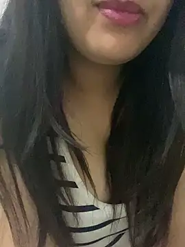 Snapshot of yassminsexy22 chatting on 02-19-25, 07:59 yassminsexy22 online show from 02-19-25, 07:59