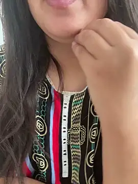 Snapshot of yassminsexy22 chatting on 09-11-25, 11:21 yassminsexy22 online show from 09-11-25, 11:21