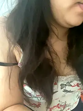 Snapshot of yassminsexy22 chatting on 11-18-25, 12:31 yassminsexy22 online show from 11-18-25, 12:31