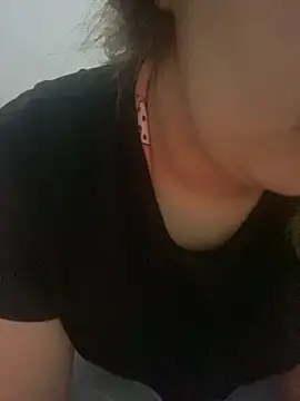 Snapshot of yassminsexy22 chatting on 02-05-26, 07:18 yassminsexy22 online show from 02-05-26, 07:18