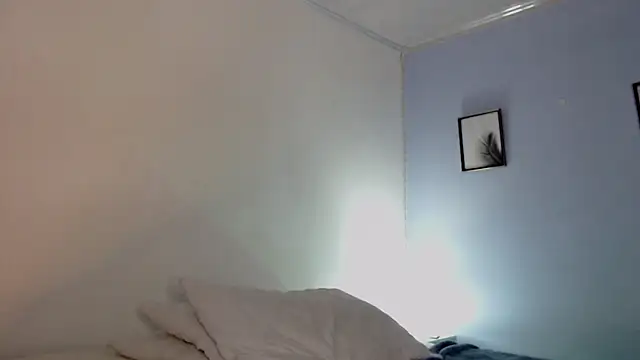 Snapshot of SophiaJoliebm chatting on 03-08-25, 03:28 SophiaJoliebm online show from 03-08-25, 03:28