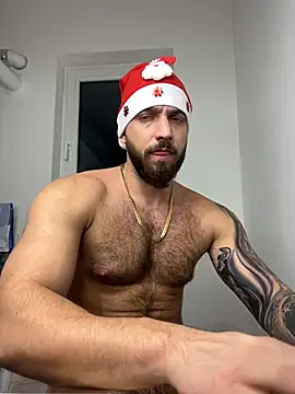 Snapshot of LoveIsBlind_ chatting on 12-29-24, 09:52 LoveIsBlind online show from 12-29-24, 09:52