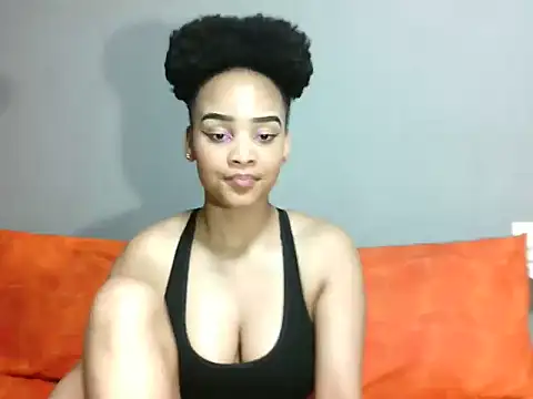 Snapshot of SmallSlut5 chatting on 11-19-25, 02:55 SmallSlut5 online show from 11-19-25, 02:55