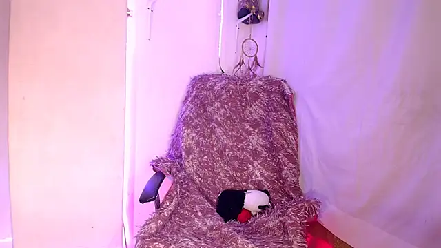 danita veelz online show from 11-14-25, 06:56