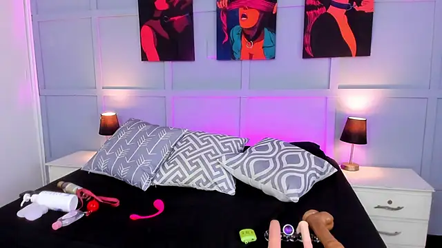 Snapshot of Elizabeth_Santos chatting on 02-14-25, 02:07 Elizabeth Santos online show from 02-14-25, 02:07