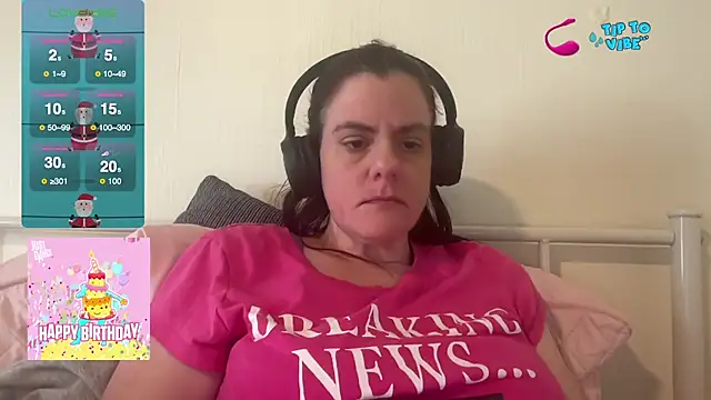 Snapshot of Jess4you0818 chatting on 12-23-24, 03:33 Jess4you0818 online show from 12-23-24, 03:33