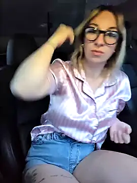 Giuliana baby online show from 09-25-25, 05:44