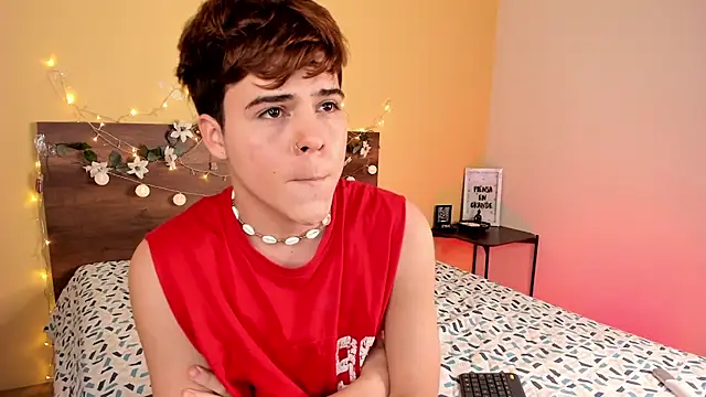 Snapshot of justinbiler chatting on 12-24-24, 02:01 justinbiler online show from 12-24-24, 02:01