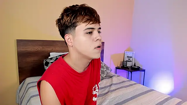 Snapshot of justinbiler chatting on 01-09-25, 12:41 justinbiler online show from 01-09-25, 12:41