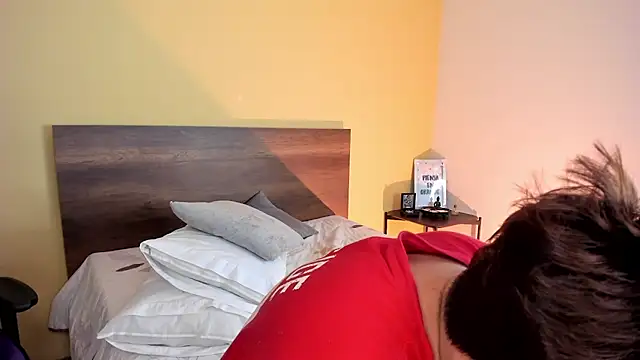 Snapshot of justinbiler chatting on 01-27-25, 06:20 justinbiler online show from 01-27-25, 06:20