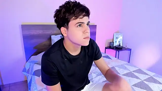 Snapshot of justinbiler chatting on 01-29-25, 12:24 justinbiler online show from 01-29-25, 12:24