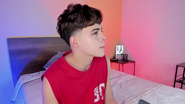 Snapshot of justinbiler chatting on 02-03-25, 12:36 justinbiler online show from 02-03-25, 12:36