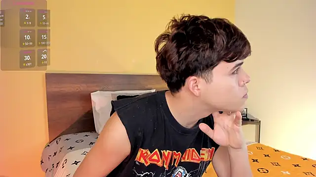 Snapshot of justinbiler chatting on 03-12-25, 12:36 justinbiler online show from 03-12-25, 12:36