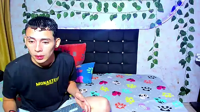 Alexander and Xiao online show from 01-21-25, 02:22