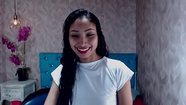 MadelineDoll online show from 02-25-25, 04:21