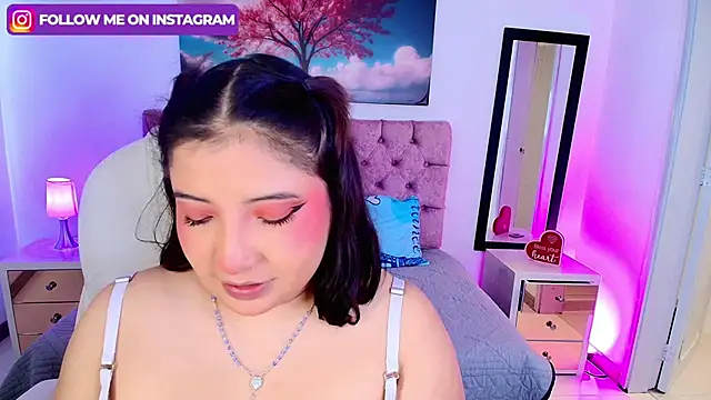 Emma monserrat online show from 10-02-25, 07:43