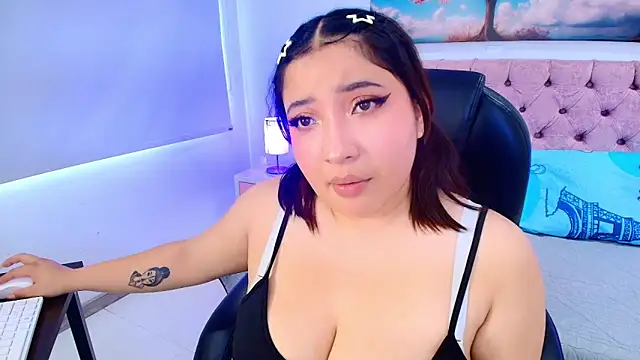 Emma monserrat online show from 01-13-26, 08:25