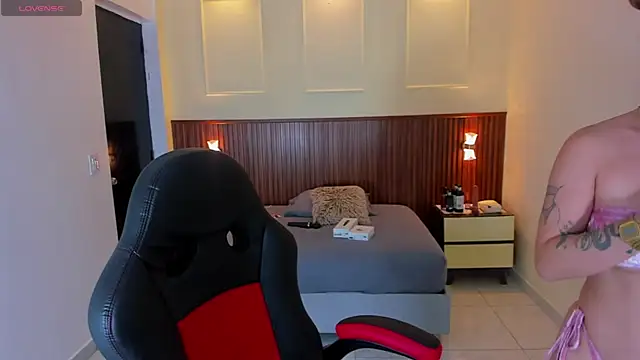 LUCYAMARS1 online show from 11-27-25, 12:40