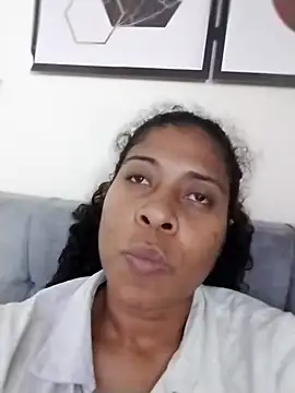 Ivon-09 online show from 02-17-25, 02:53