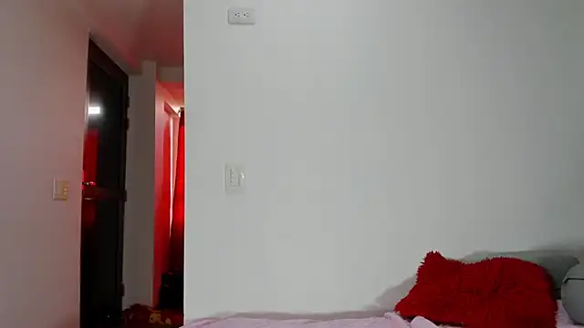 veronica sinner  online show from 10-30-25, 04:30