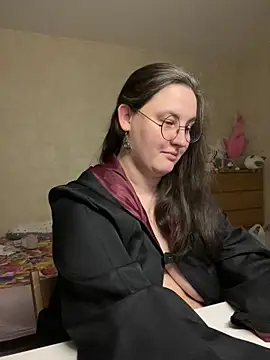 hungry1bunny online show from 04-18-26, 07:58