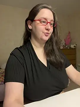 Snapshot of hungry1bunny chatting on 04-21-26, 04:34 hungry1bunny online show from 04-21-26, 04:34