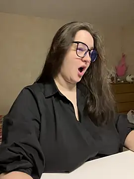 Snapshot of hungry1bunny chatting on 04-23-26, 04:53 hungry1bunny online show from 04-23-26, 04:53