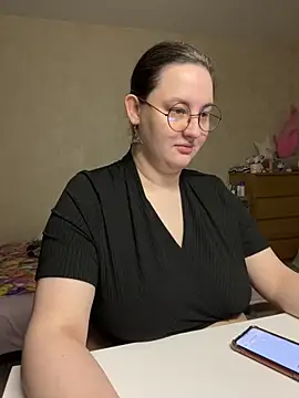 Snapshot of hungry1bunny chatting on 05-05-26, 04:37 hungry1bunny online show from 05-05-26, 04:37