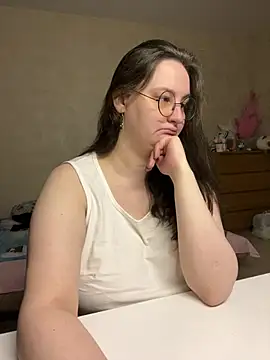 Snapshot of hungry1bunny chatting on 05-16-26, 03:44 hungry1bunny online show from 05-16-26, 03:44