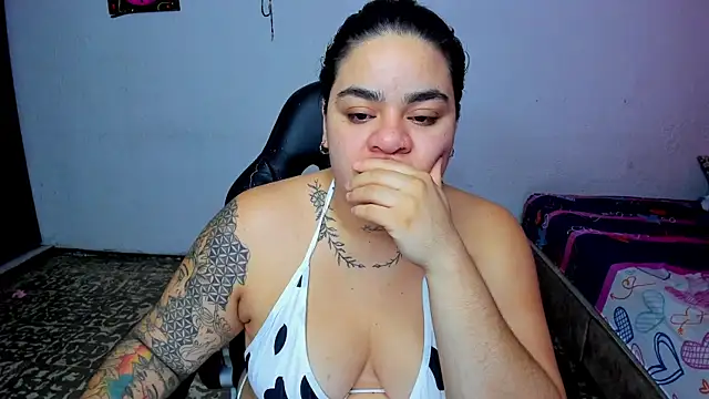 Snapshot of Sharon_hils chatting on 07-08-26, 11:48 Sharon hils online show from 07-08-26, 11:48