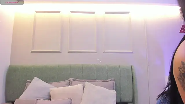 kathecute   online show from 03-01-26, 12:12