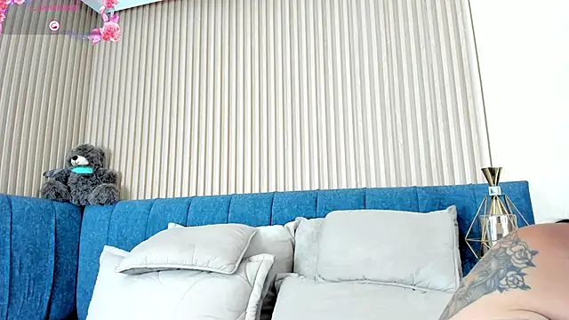 kathecute   online show from 04-07-26, 01:39