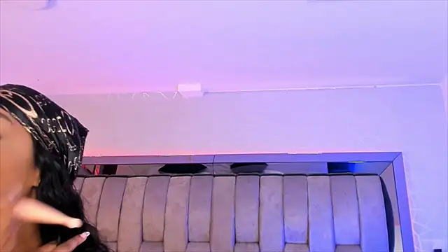 Snapshot of ChaynnaCooper chatting on 01-20-25, 11:35 ChaynnaCooper online show from 01-20-25, 11:35