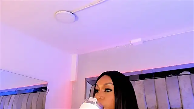 Snapshot of ChaynnaCooper chatting on 01-27-25, 02:57 ChaynnaCooper online show from 01-27-25, 02:57