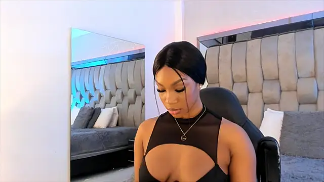 Snapshot of ChaynnaCooper chatting on 02-03-25, 02:45 ChaynnaCooper online show from 02-03-25, 02:45