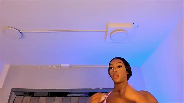 Snapshot of ChaynnaCooper chatting on 03-11-25, 12:06 ChaynnaCooper online show from 03-11-25, 12:06