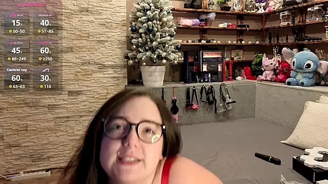 Snapshot of Kimberly-Caprice chatting on 12-15-25, 06:06 Kimberly-Caprice online show from 12-15-25, 06:06