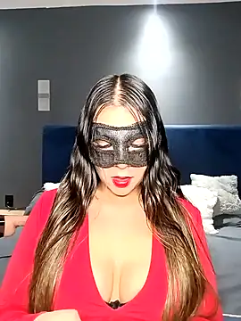 Snapshot of Ursa_sexy chatting on 01-31-25, 07:39 Ursa sexy online show from 01-31-25, 07:39