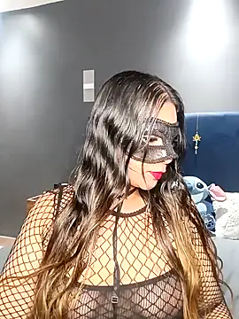 Snapshot of Ursa_sexy chatting on 02-07-25, 05:20 Ursa sexy online show from 02-07-25, 05:20