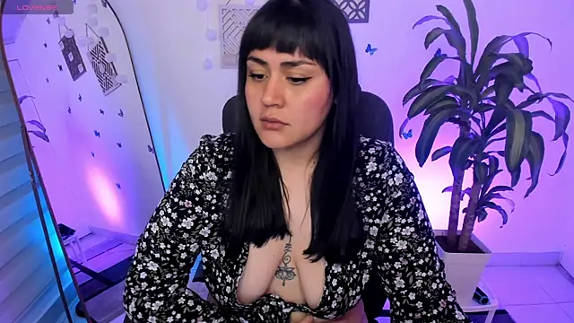 Snapshot of GretaX-X chatting on 01-18-25, 11:00 GretaX-X online show from 01-18-25, 11:00