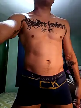 Snapshot of duromelopones chatting on 10-22-25, 10:20 duromelopones online show from 10-22-25, 10:20