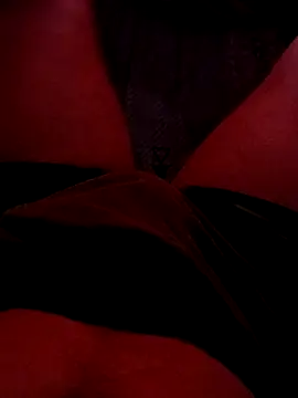 Snapshot of duromelopones chatting on 10-27-25, 12:20 duromelopones online show from 10-27-25, 12:20