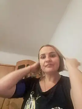 Snapshot of Malichkaanna30 chatting on 01-11-25, 01:53 Malichkaanna30 online show from 01-11-25, 01:53