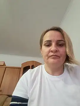 Snapshot of Malichkaanna30 chatting on 01-14-25, 01:28 Malichkaanna30 online show from 01-14-25, 01:28