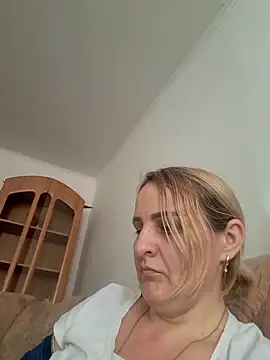 Snapshot of Malichkaanna30 chatting on 01-29-25, 12:35 Malichkaanna30 online show from 01-29-25, 12:35