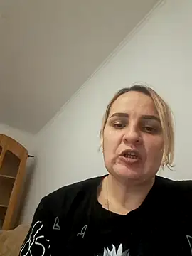 Snapshot of Malichkaanna30 chatting on 02-05-25, 08:04 Malichkaanna30 online show from 02-05-25, 08:04