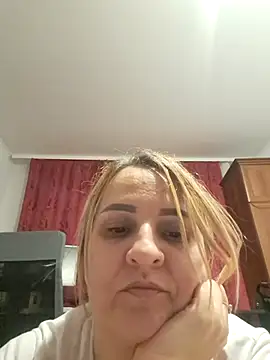 Snapshot of Malichkaanna30 chatting on 02-25-25, 07:36 Malichkaanna30 online show from 02-25-25, 07:36